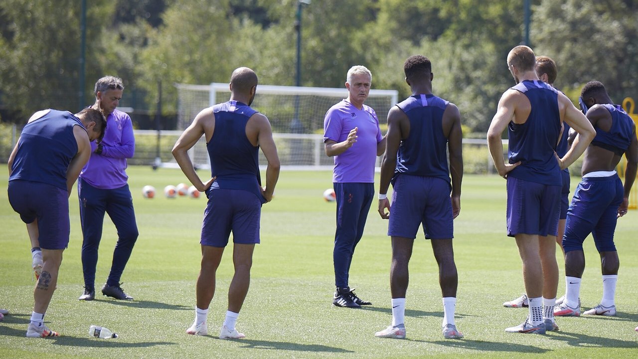 All or Nothing: Tottenham Hotspur izle