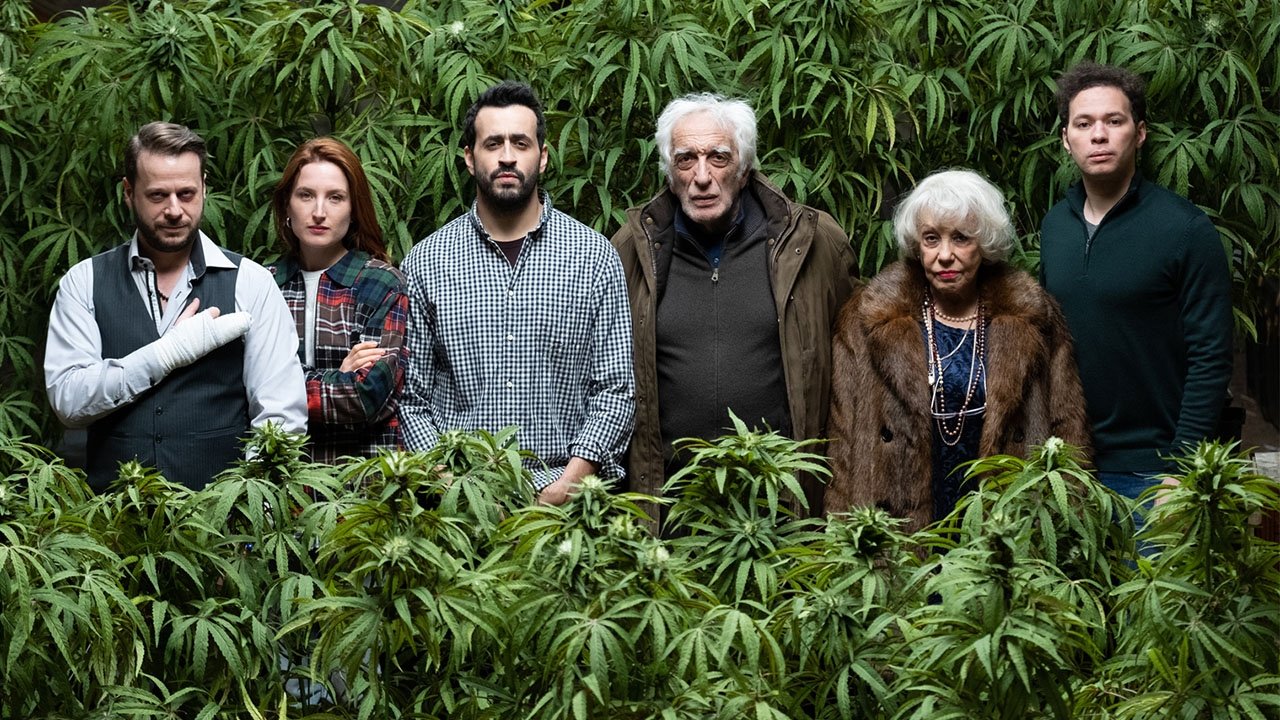 Family Business izle