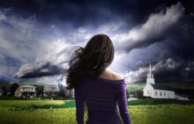 Happy Town izle