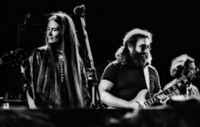 Long Strange Trip izle