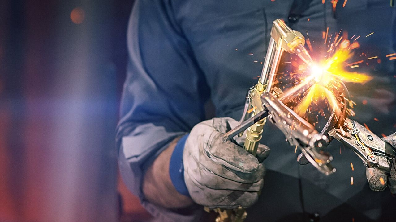 Metal Shop Masters izle