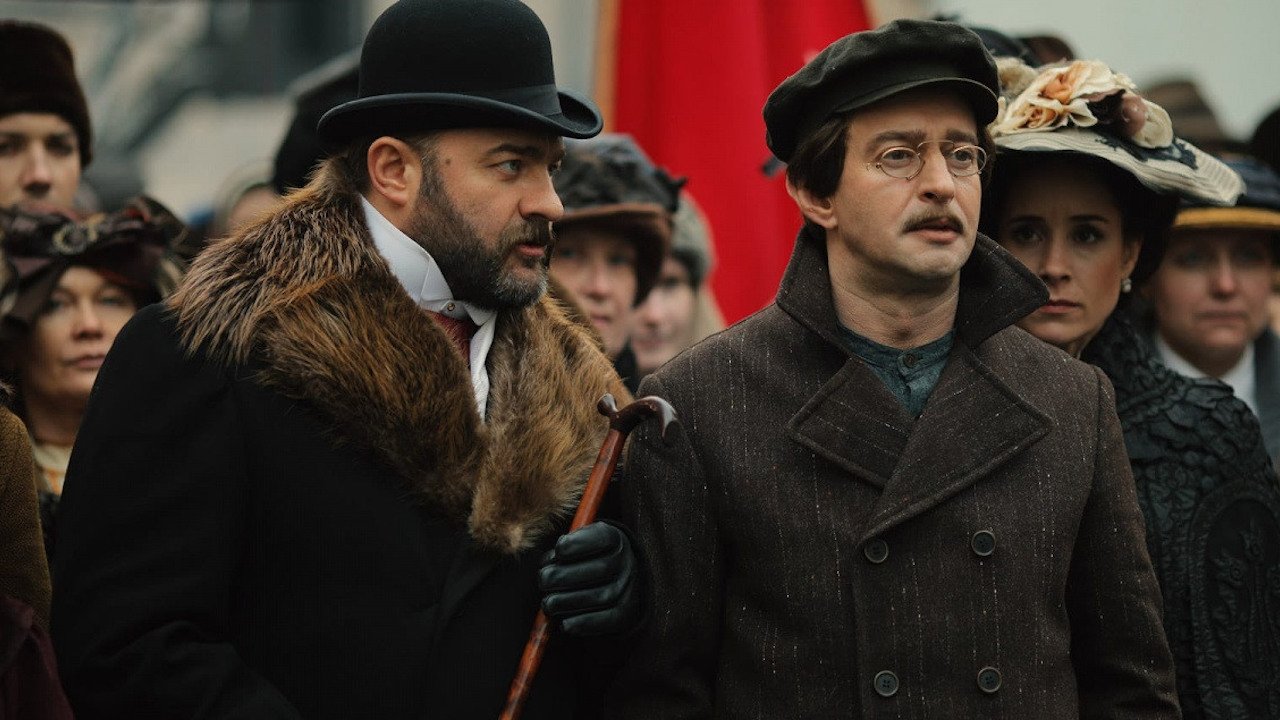 Trotsky izle
