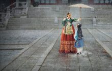 Under the Queen's Umbrella izle